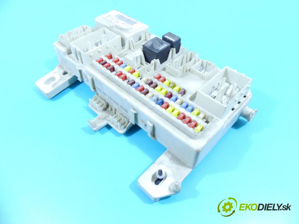 Ford C-Max I 2003-2010 1.8 tdci 116 hp manual 85 kW 1753 cm3 5- skříňka pojistková 4M5T-14A073-DJ (Pojistkové skříňky)