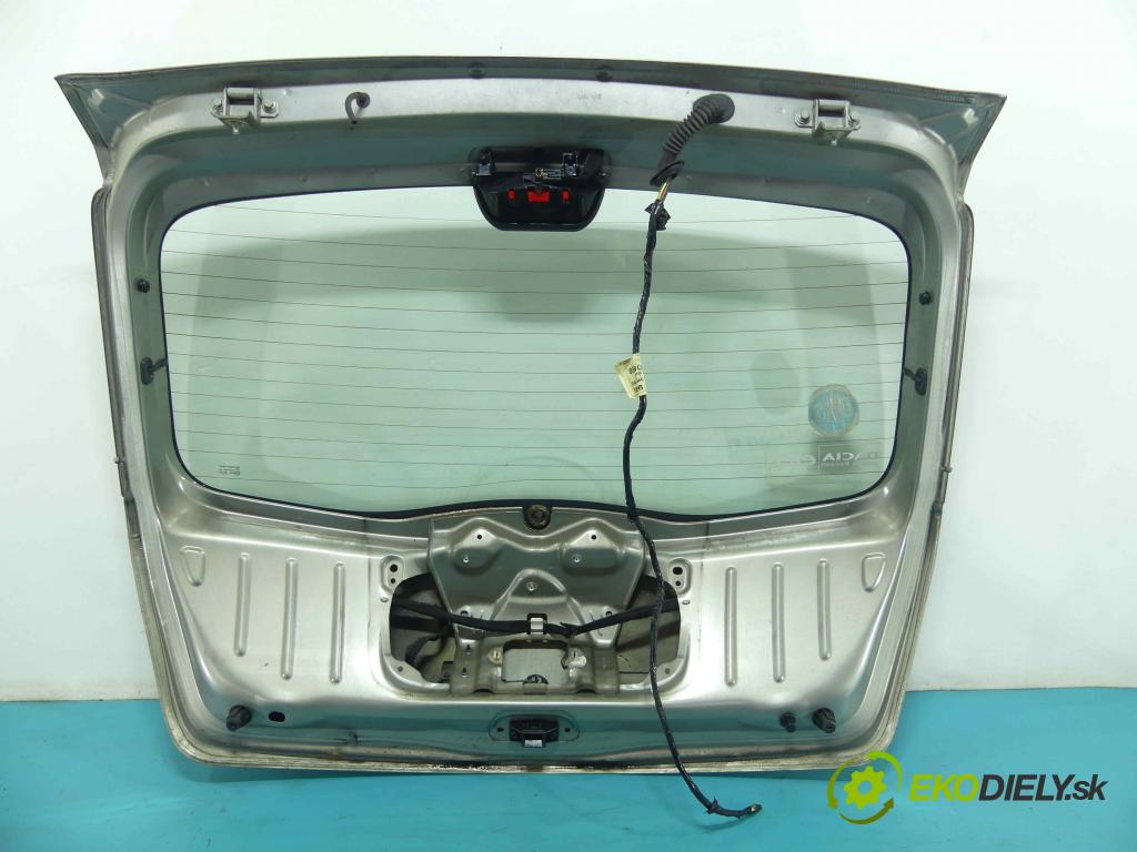 Dacia Sandero I 2008-2012 1.5 dci 86 hp manual 63 kW 1461 cm3 5- zadní kufrové dveře  (Zadní kapoty)