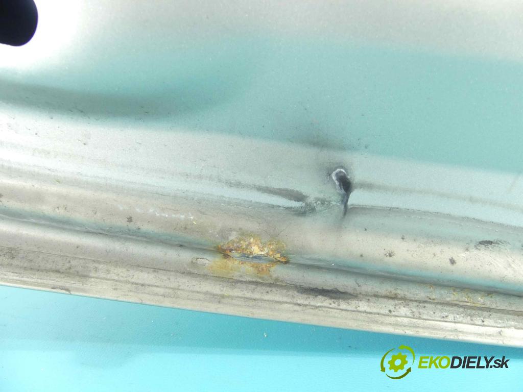 Dacia Sandero I 2008-2012 1.5 dci 86 hp manual 63 kW 1461 cm3 5- zadní kufrové dveře  (Zadní kapoty)