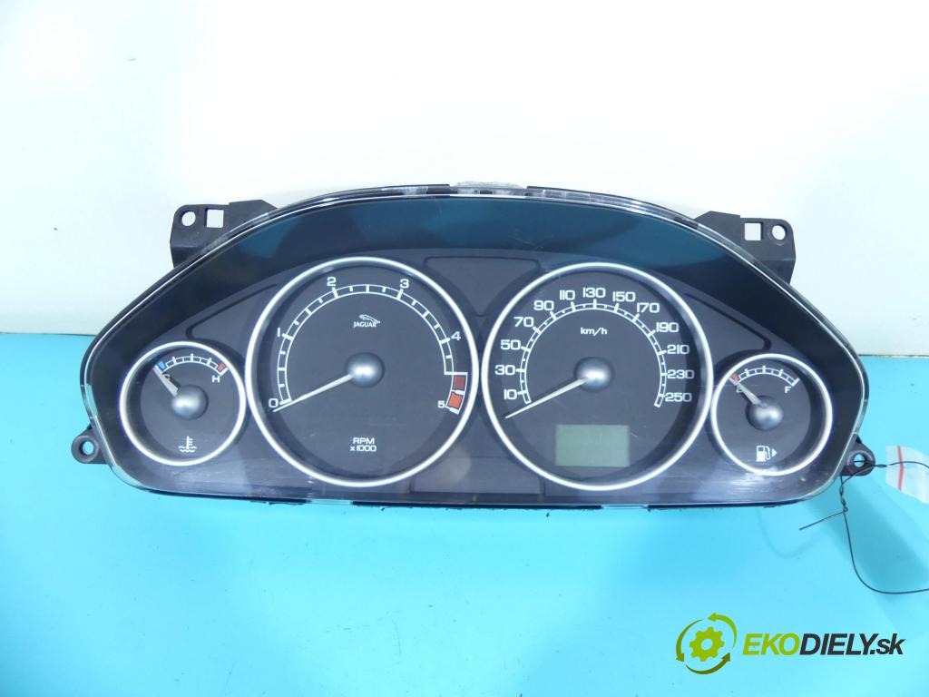 Jaguar X-type 2.0d 131 HP manual 96 kW 1998 cm3 4- prístrojovka/ budíky 4X4F-10849-GD (Prístrojové dosky, displeje)