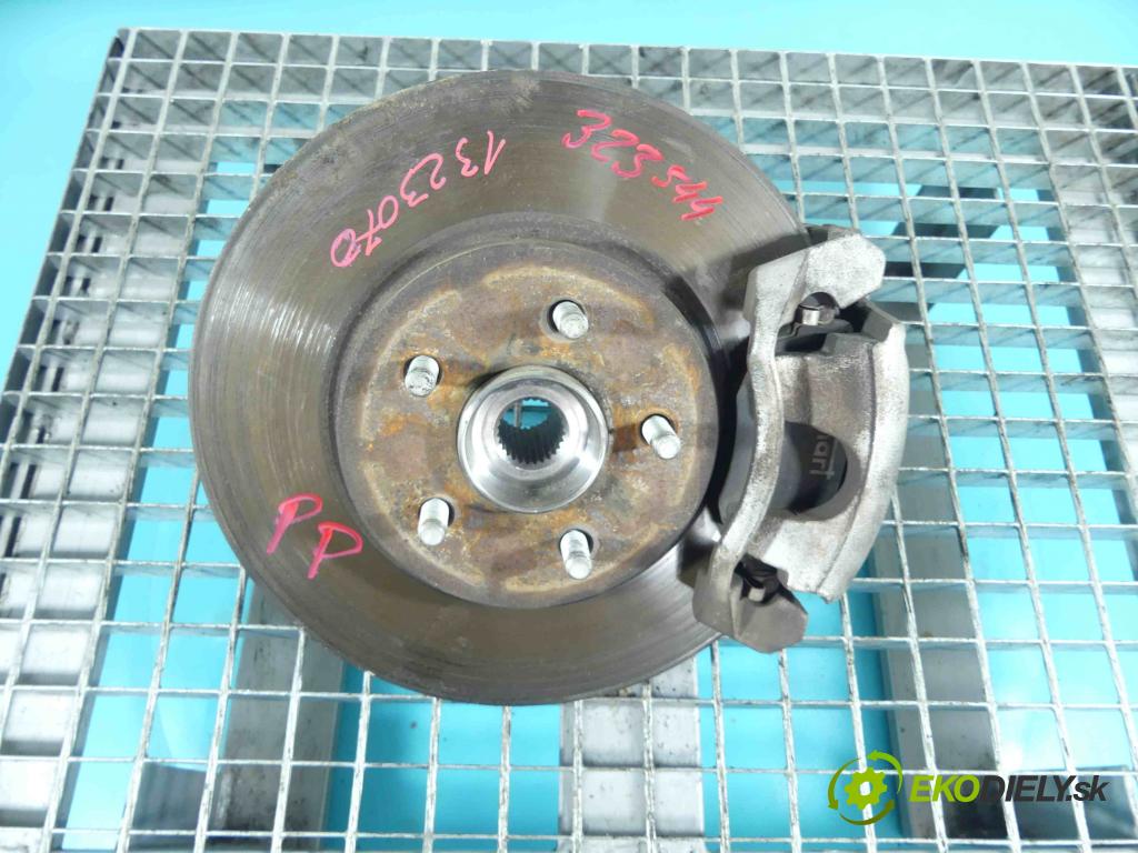 Jaguar X-type 2.0d 131 HP manual 96 kW 1998 cm3 4- náboj pravé  (Náboj)