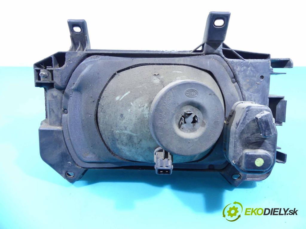 Vw Transporter T4 1990-2003 2.4d 77 HP manual 57 kW 2370 cm3 5- Reflektor: pravý  (Pravé)