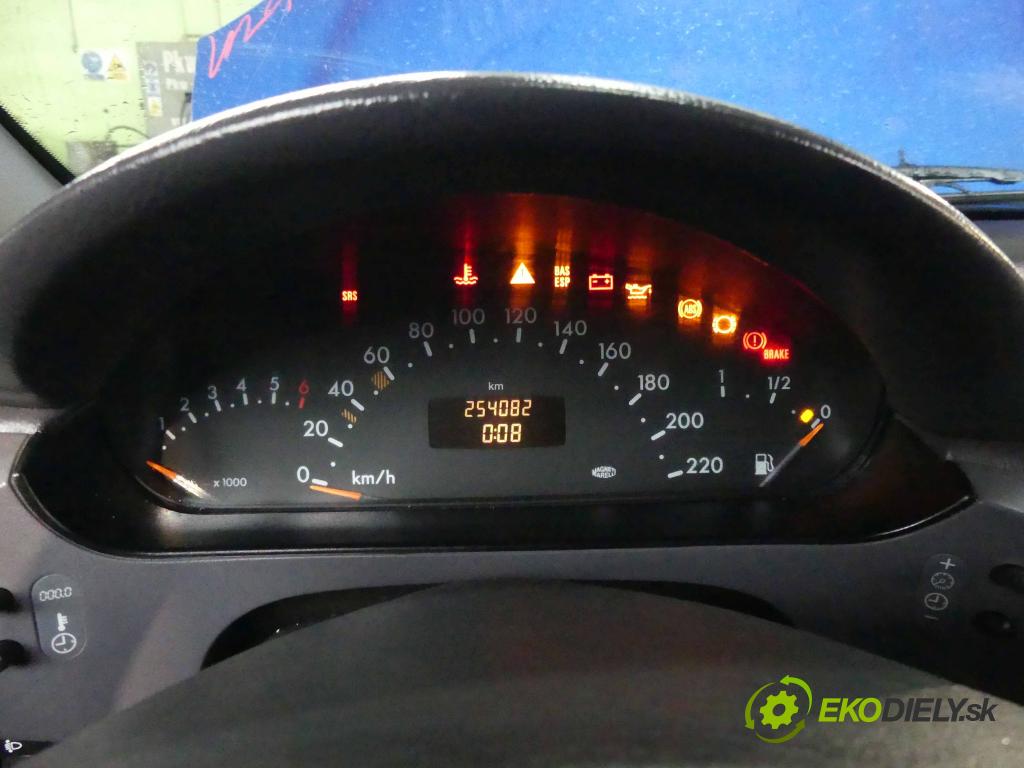 Mercedes A W168 1997-2004 1.4b: 82 HP manual 60 kW 1397 cm3 5- prístrojovka/ budíky A1685404011 (Prístrojové dosky, displeje)