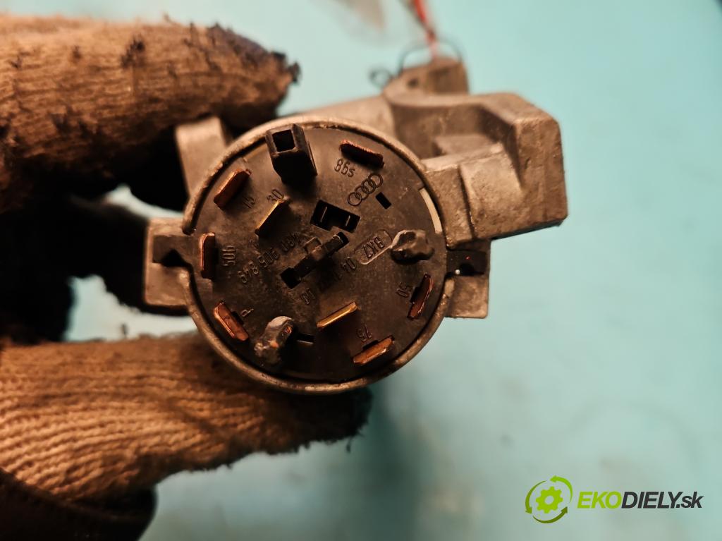 Vw Bora 1.9 tdi 116 HP manual 85 kW 1896 cm3 5- Spínačka 4B0905851C (Spínacie skrinky a kľúče)