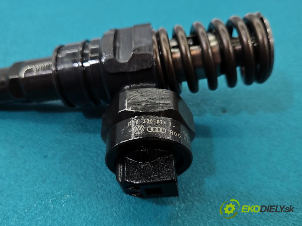 Vw Bora 1.9 tdi 116 HP manual 85 kW 1896 cm3 5- vstrekovacie čerpadlo 0414720007 (Vstrekovače)