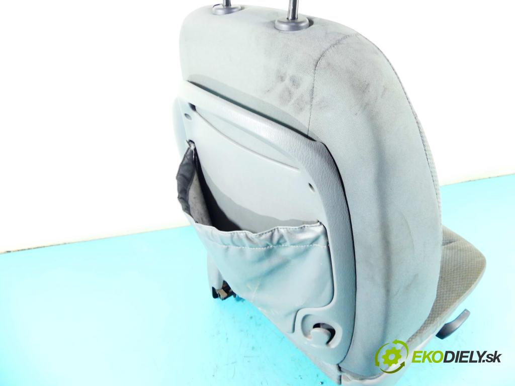 Chrysler Voyager IV 2000-2007 2.8 crd: 150 HP automatic 110 kW 2776 cm3 5- Sedačka pravý  (Sedačky, sedadlá)