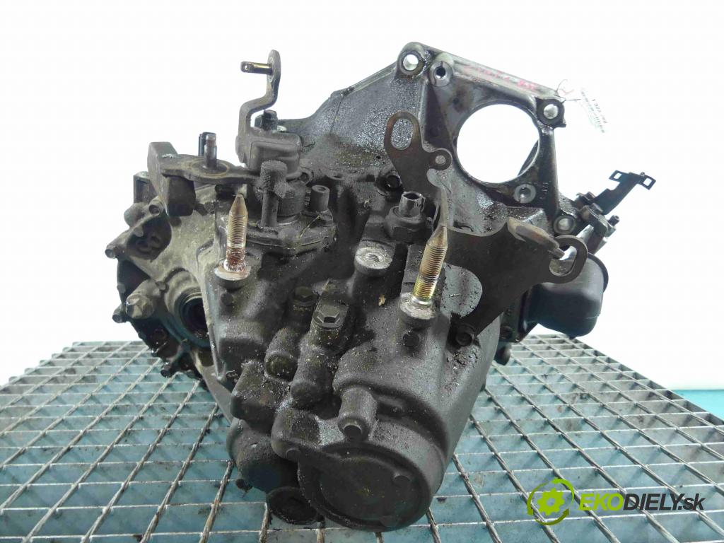 Honda Civic VII 2000-2006 1.6 16v 110 HP manual 81 kW 1590 cm3 4- prevodovka stupeň,rýchlosť manual