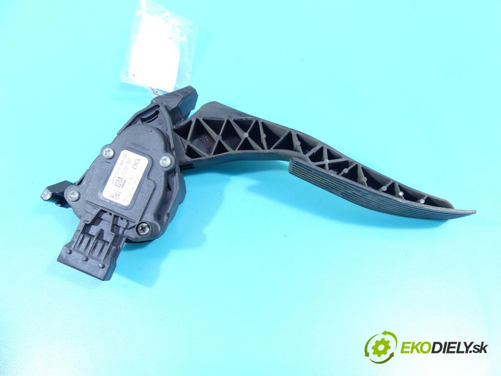 Opel Insignia A 2008-2017 2.0 cdti 160 HP manual 118 kW 1956 cm3 5- pedále 13237352 (Pedále)