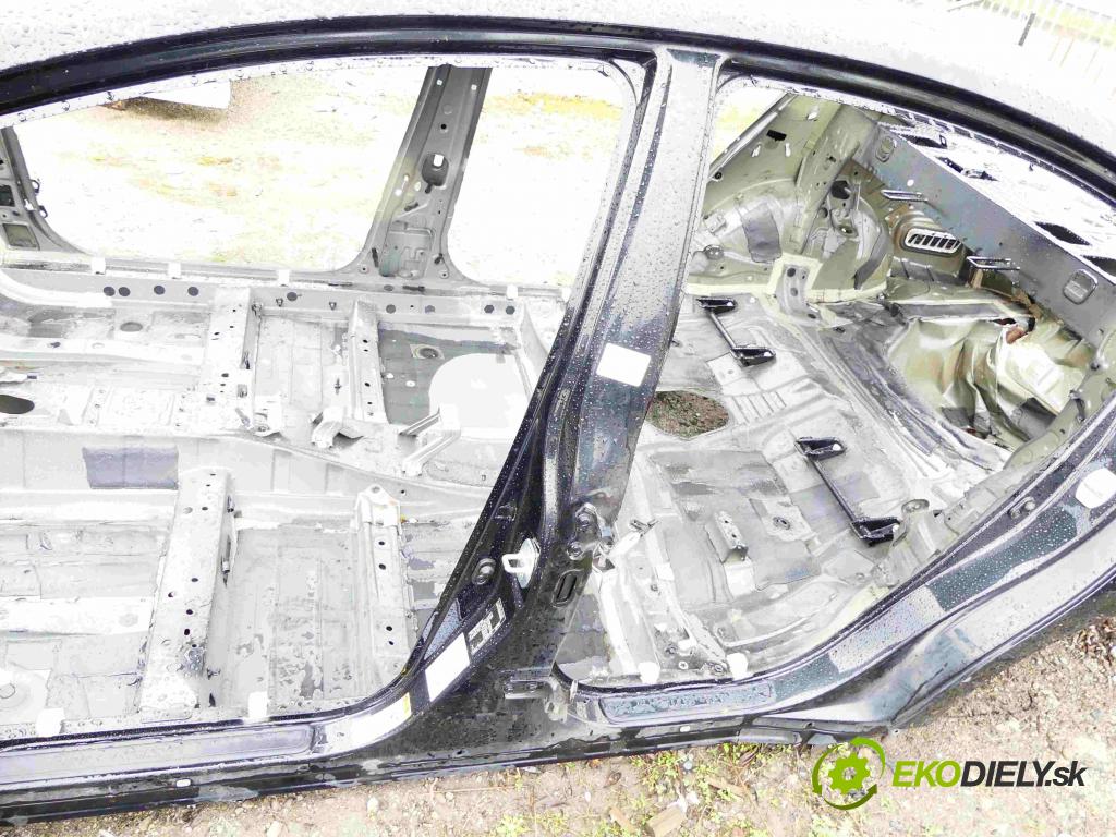 Toyota Avensis III T27 2009-2018 2.2 d4d 150 hp manual 110 kW 2231 cm3 4- práh levý  (Ostatní)