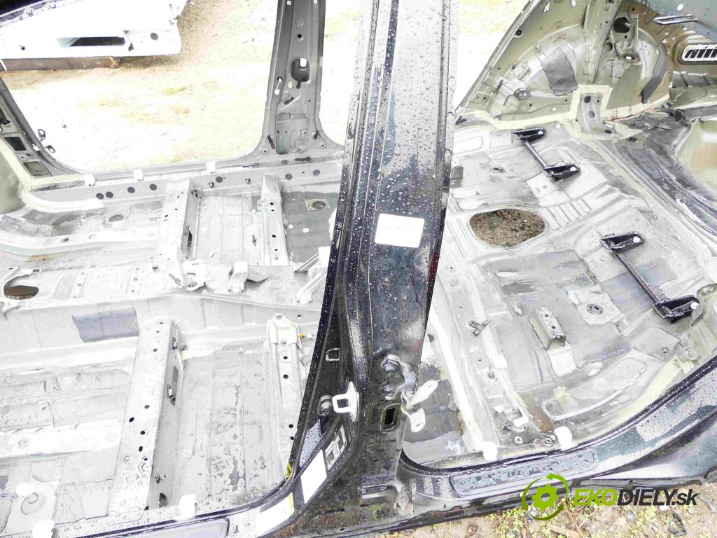 Toyota Avensis III T27 2009-2018 2.2 d4d 150 hp manual 110 kW 2231 cm3 4- práh levý  (Ostatní)