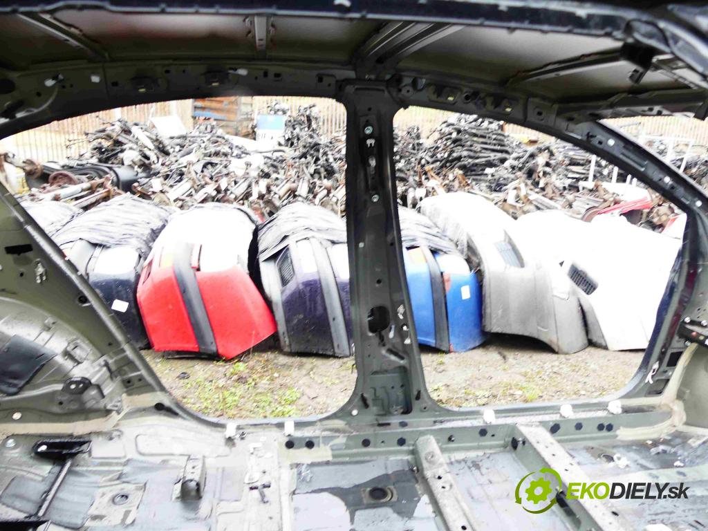 Toyota Avensis III T27 2009-2018 2.2 d4d 150 hp manual 110 kW 2231 cm3 4- práh levý  (Ostatní)