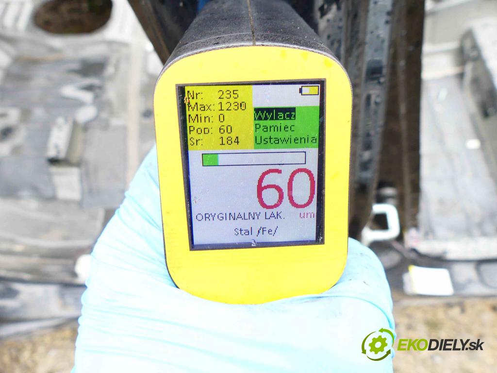 Toyota Avensis III T27 2009-2018 2.2 d4d 150 hp manual 110 kW 2231 cm3 4- práh pravý  (Ostatní)