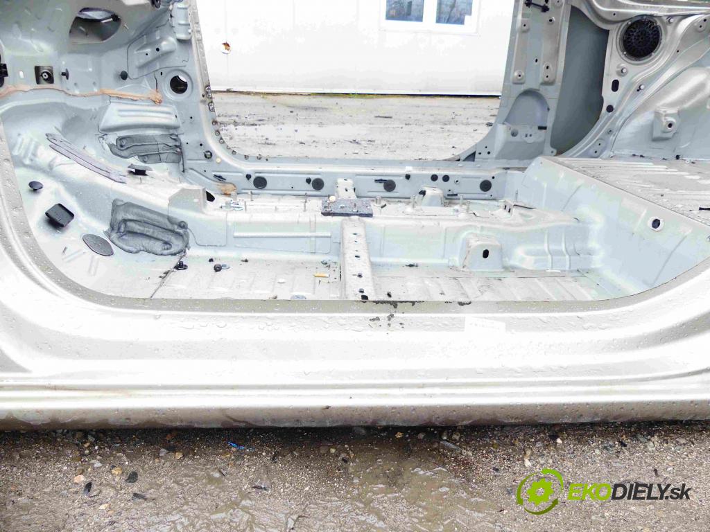 Citroen DS3 2010-2016 1.6 hdi 92 hp manual 68 kW 1560 cm3 3- práh levý  (Ostatní)