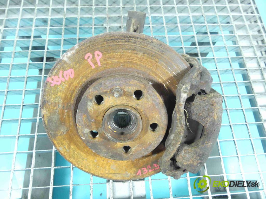 Fiat Scudo I 1995-2007 1.9d 69KM manual 51 kW 1905 cm3 5- náboj pravé  (Náboje)