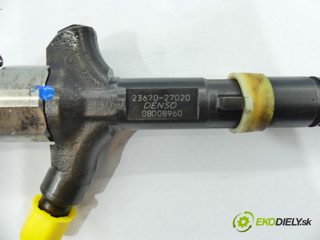 Toyota Corolla E12 2001-2009 2.0 d4d 90 HP manual 66 kW 1995 cm3 5- vstrek 23670-27020 (Vstrekovače)