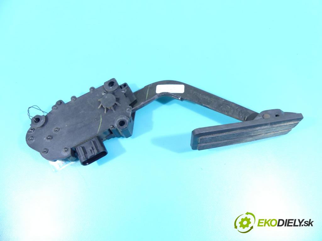 Chrysler Voyager IV 2000-2007 2.8 crd: 150 HP automatic 110 kW 2776 cm3 5- pedále 04861650AB (Pedále)