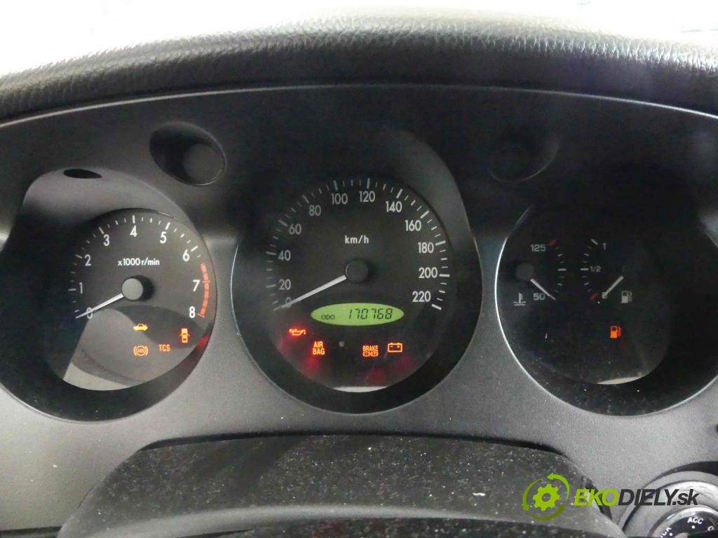 Daewoo Evanda 2.0 16V 131 hp manual 96 kW 1998 cm3 4- Přístrojová deska 96408810 (Přístrojové desky, displeje)