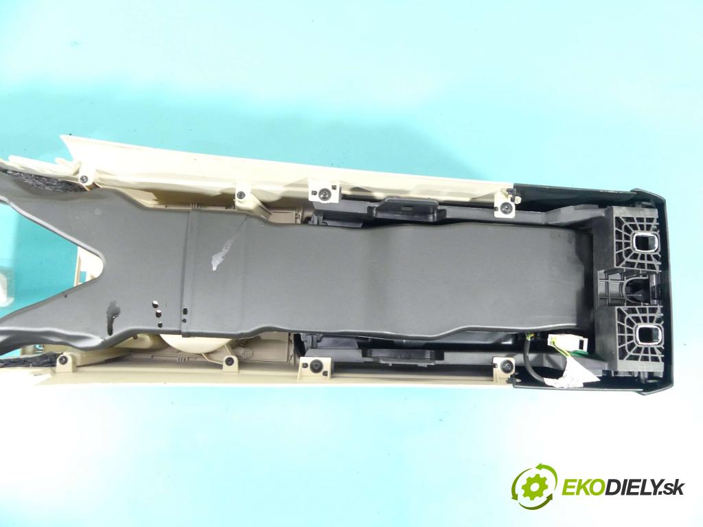 Vw Passat CC 2008-2016 2.0 TSI 200 HP automatic 147 kW 2000 cm3 4- operadlo 3C1863241CMH67 (Lakťové opierky)