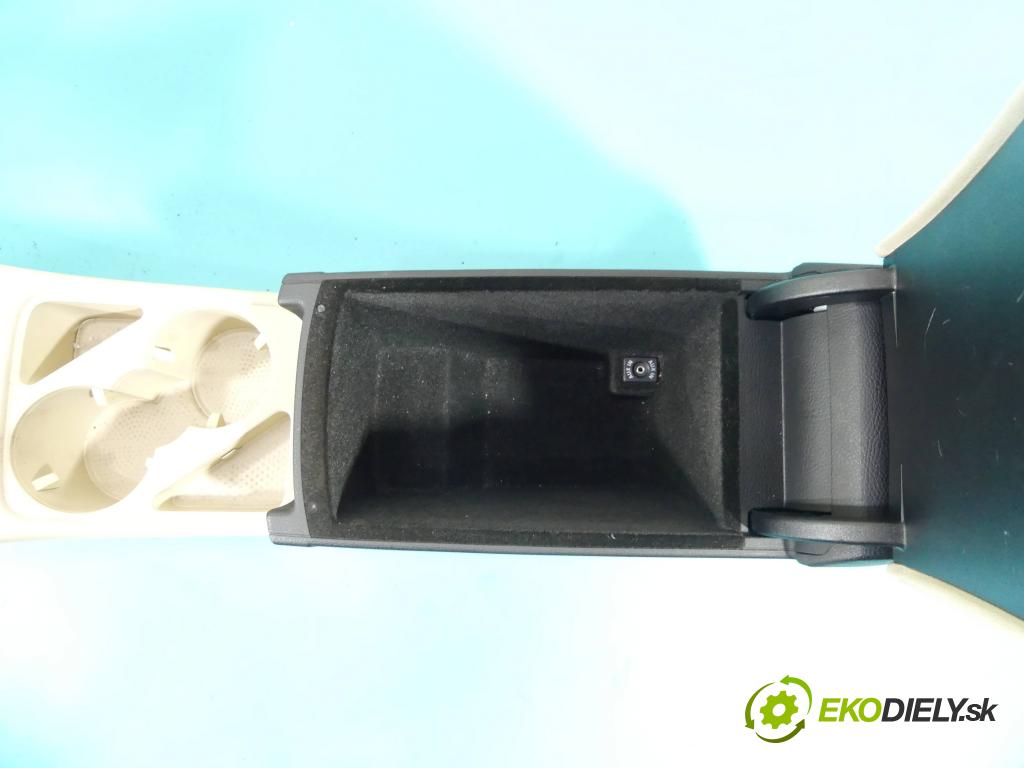 Vw Passat CC 2008-2016 2.0 TSI 200 HP automatic 147 kW 2000 cm3 4- operadlo 3C1863241CMH67 (Lakťové opierky)