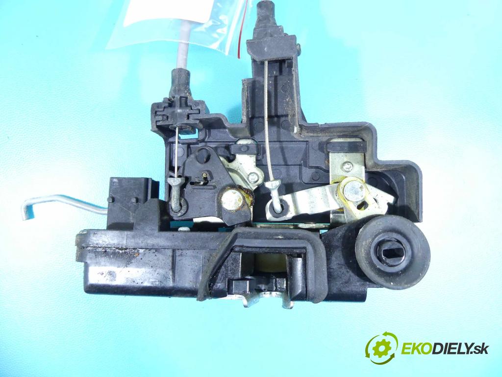 Chevrolet Captiva 2.2 VCDI 184 hp automatic 135 kW 2231 cm3 5- zámek zadní levý