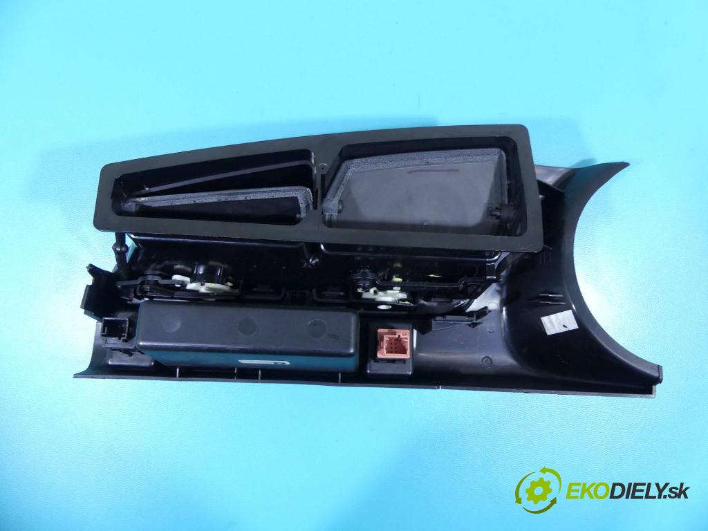 Peugeot 3008 I 2009-2016 1.6 hdi 111KM automatic 82 kW 1560 cm3 5- Mřížka: kúrenia stredová 9685023677 (Mriežky kúrenia (fukáre))