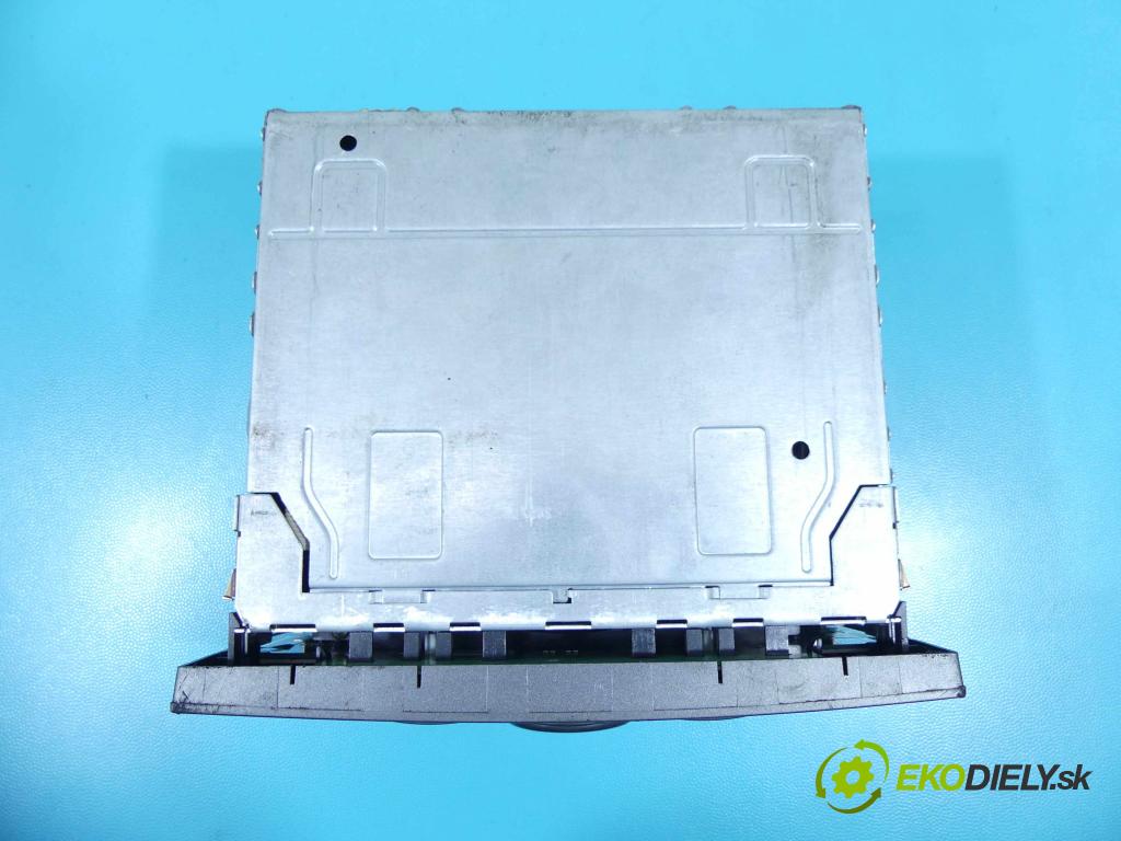 Opel Vectra C 2002-2008 2.0 T 175 HP manual 129 kW 1998 cm3 4- Radio originál 13113150AE
