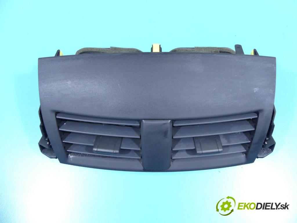 Toyota Rav4 III 2005-2012 2.4 VVTI 156 HP automatic 115 kW 2362 cm3 5- Mřížka: kúrenia stredová 55670-42050 (Mriežky kúrenia (fukáre))