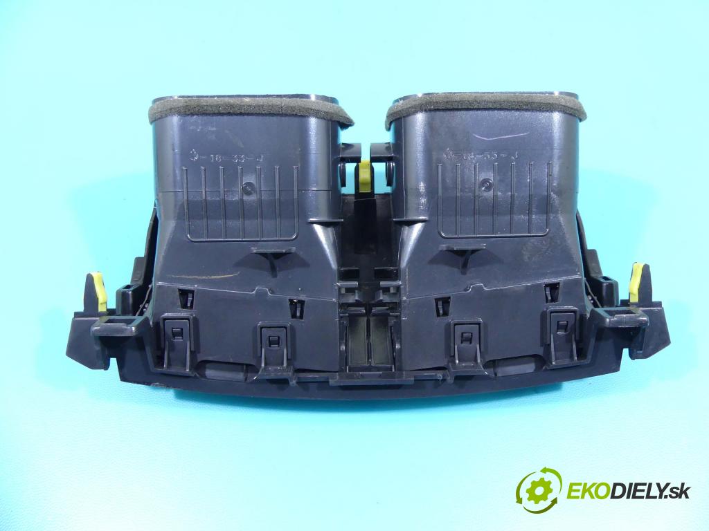 Toyota Rav4 III 2005-2012 2.4 VVTI 156 HP automatic 115 kW 2362 cm3 5- Mřížka: kúrenia stredová 55670-42050 (Mriežky kúrenia (fukáre))