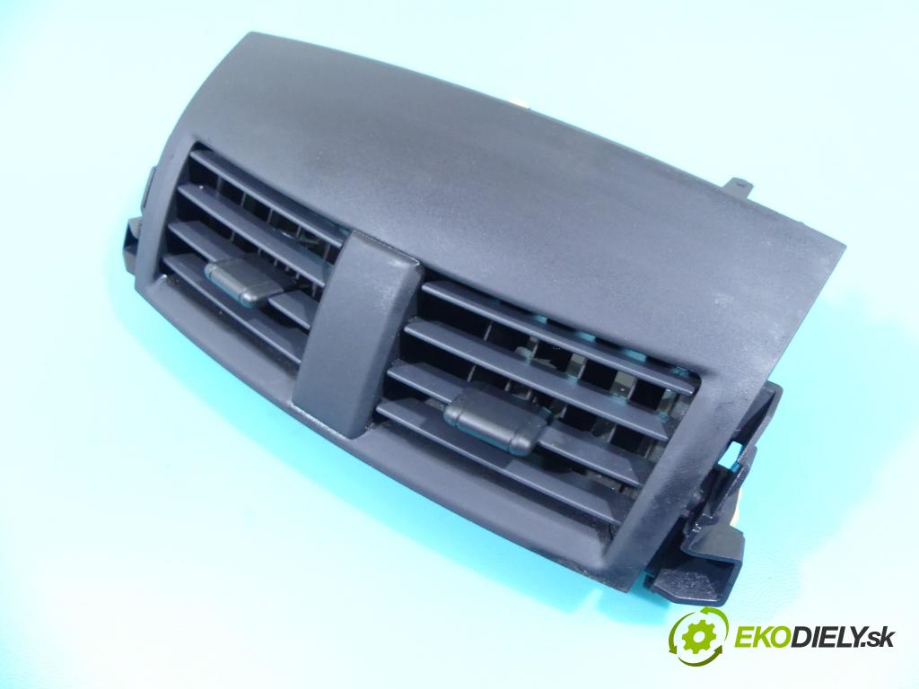 Toyota Rav4 III 2005-2012 2.4 VVTI 156 HP automatic 115 kW 2362 cm3 5- Mřížka: kúrenia stredová 55670-42050 (Mriežky kúrenia (fukáre))