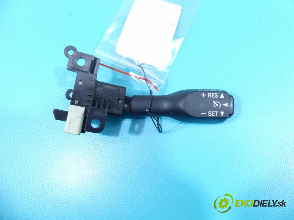 Toyota Rav4 III 2005-2012 2.4 VVTI 156 HP automatic 115 kW 2362 cm3 5- prepínač