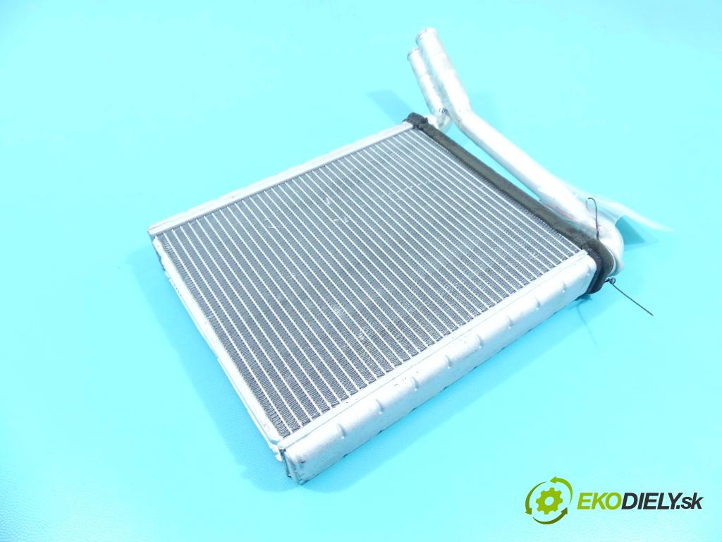 Toyota Rav4 III 2005-2012 2.4 VVTI 156 hp automatic 115 kW 2362 cm3 5- radiátor  (Radiátory topení)