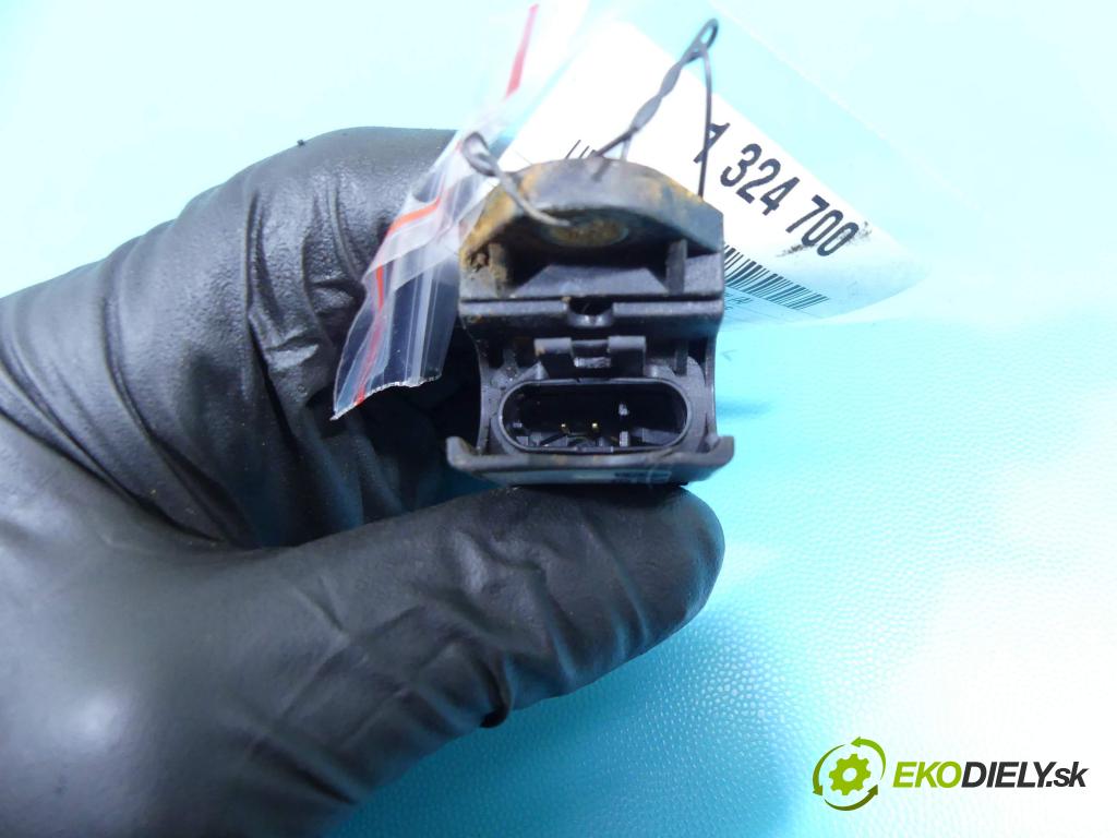 Vw Passat B5 1995-2005 1.9 tdi 110 HP manual 81 kW 1896 cm3 5- snímač šokovat: 1J0909606N (Snímače nárazu)