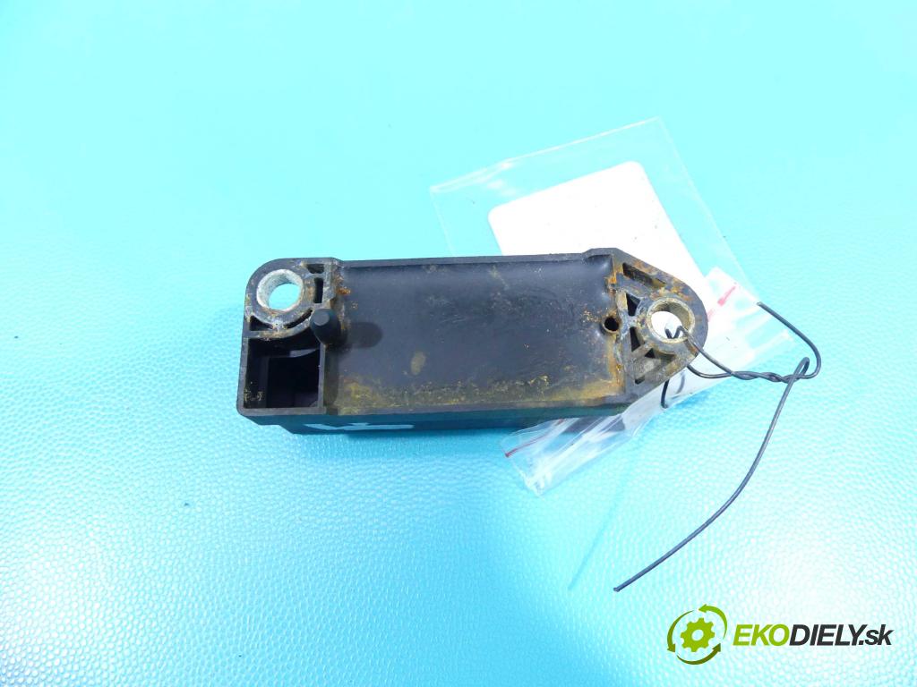 Vw Passat B5 1995-2005 1.9 tdi 110 HP manual 81 kW 1896 cm3 5- snímač šokovat: 1J0909606N (Snímače nárazu)