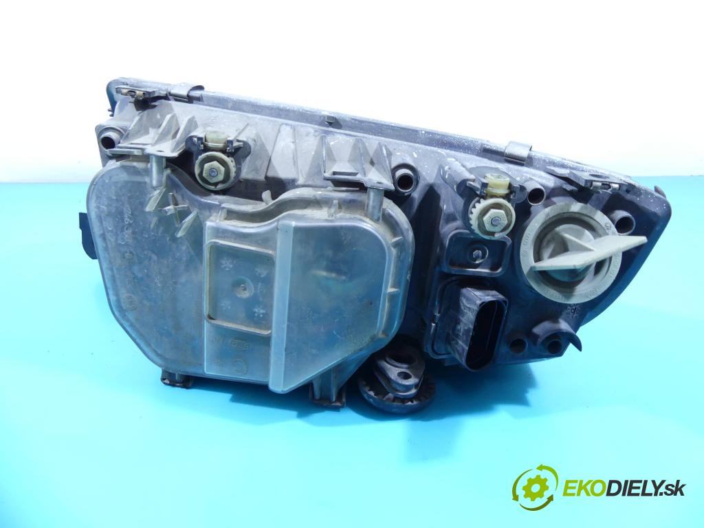 Skoda Fabia I 1999-2007 1.4 mpi 60 HP manual 44 kW 1397 cm3 5- Reflektor: pravý  (Pravé)