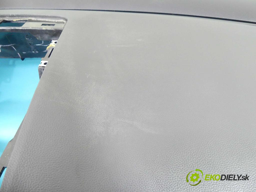 Chevrolet Captiva 2.2 VCDI 184hp automatic 135 kW 2231 cm3 5- kokpit,pristrojová doska rozdeľovacia