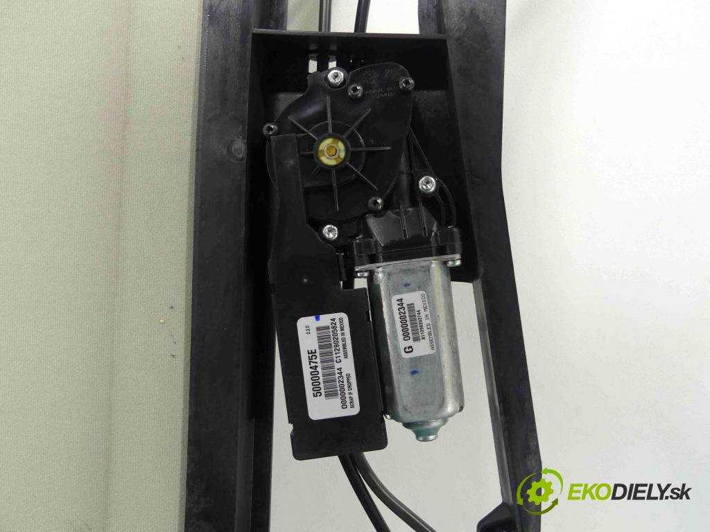 Chevrolet Captiva 2.2 VCDI 184hp automatic 135 kW 2231 cm3 5- Střešní okno: 50000475E (Sklá karosérie)