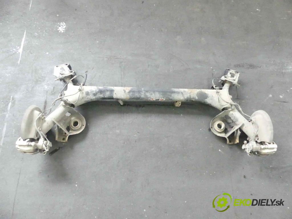 Peugeot 3008 I 2009-2016 1.6 hdi 111KM automatic 82 kW 1560 cm3 5- zadní výztuha 