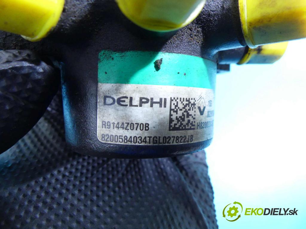 Dacia Sandero I 2008-2012 1.5 dci 86 HP manual 63 kW 1461 cm3 5- lišta vstrekovacia 8200584034 (Vstrekovacie lišty)