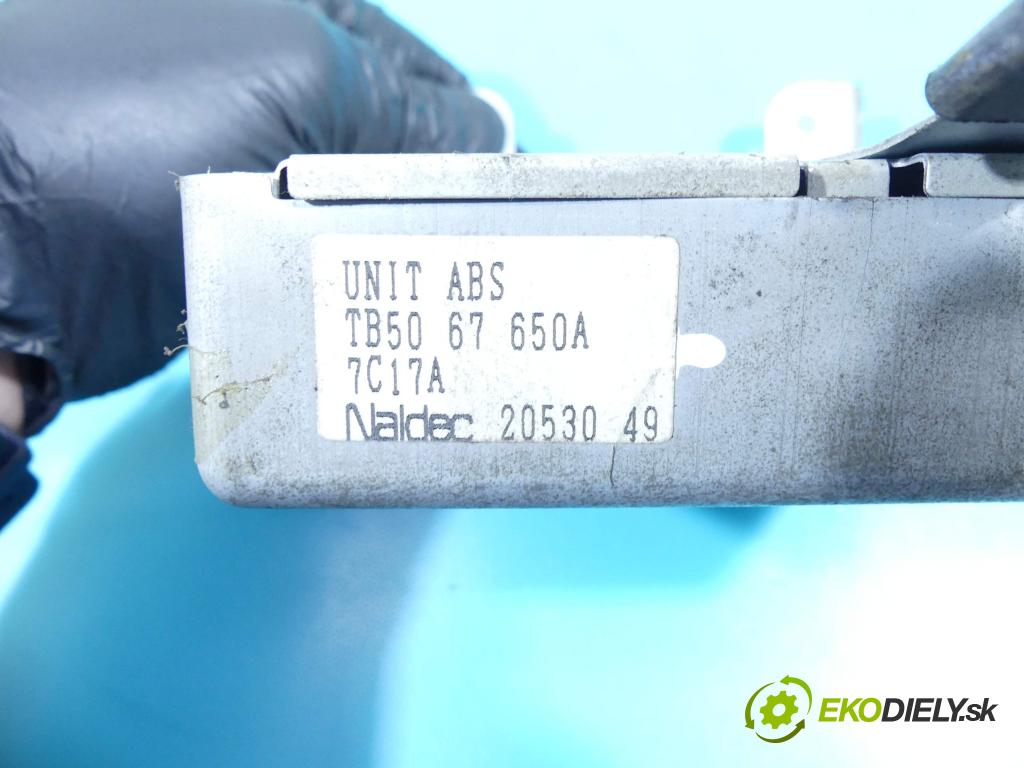 Mazda Xedos 9 2.3 T 211KM automatic 155 kW 2255 cm3 4- modul riadiaca jednotka TB5067650A (Ostatné)