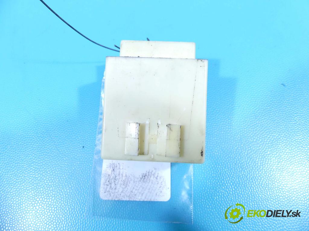 Mazda Xedos 9 2.3 T 211KM automatic 155 kW 2255 cm3 4- modul riadiaca jednotka 3211-167-320 (Ostatné)