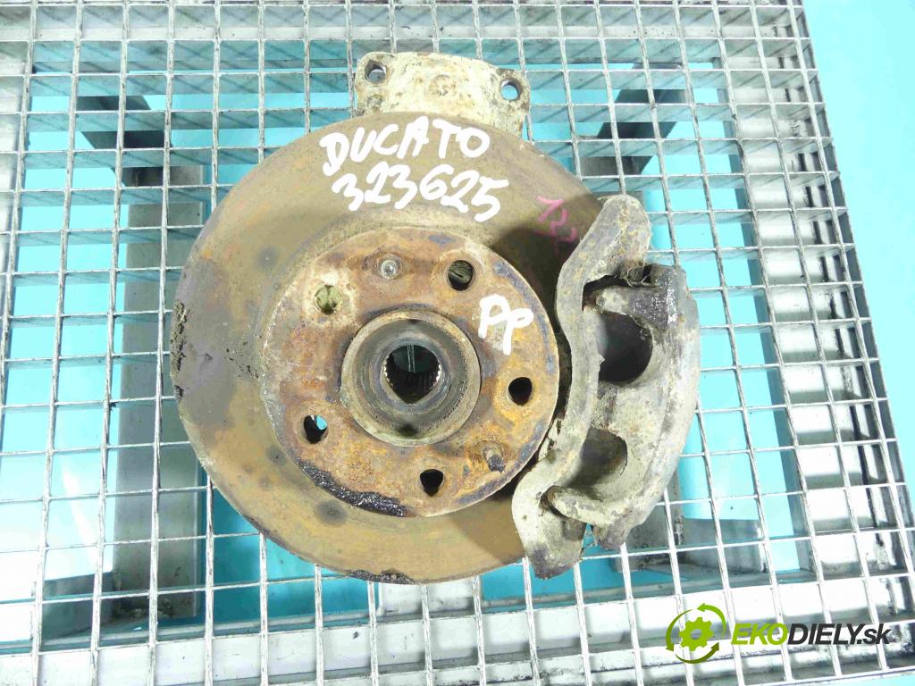 Fiat Ducato II 1994-2006 2.3 jtd 110 HP manual 81 kW 2286 cm3 5- náboj pravé  (Náboje)