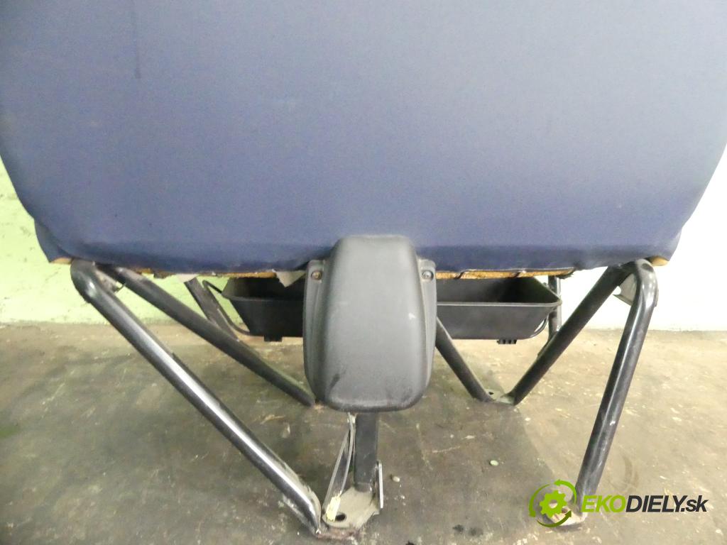 Peugeot Boxer I 1994-2006 2.0 8v 110 HP manual 81 kW 1998 cm3 5- Sedačka pravý  (Sedačky, sedadlá)