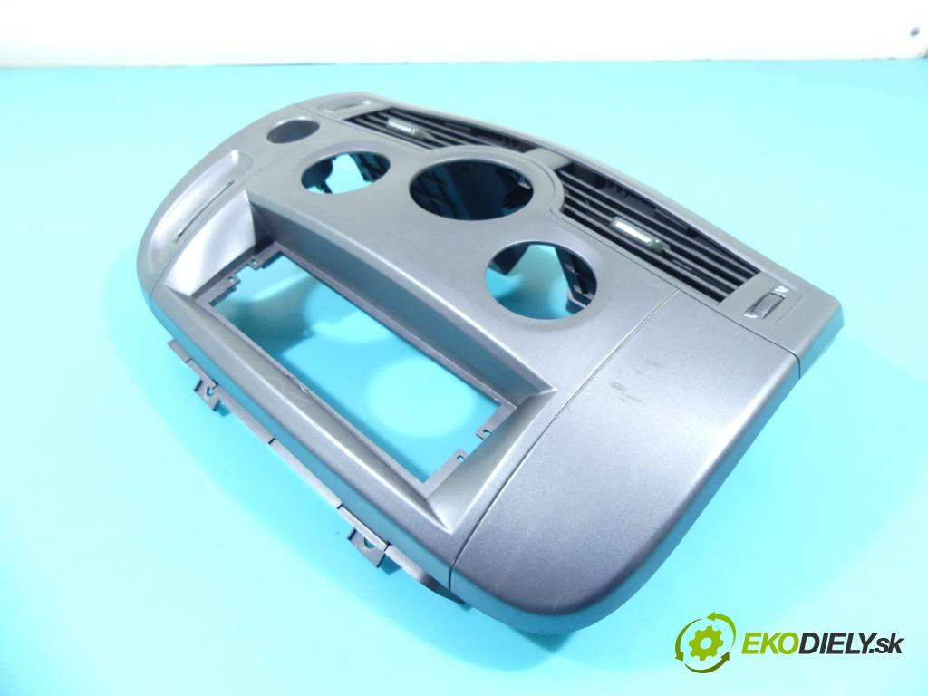 Renault Scenic II 2003-2009 1.9 dci 120 HP manual 88 kW 1870 cm3 5- Mřížka: kúrenia stredová 8200140713 (Mriežky kúrenia (fukáre))