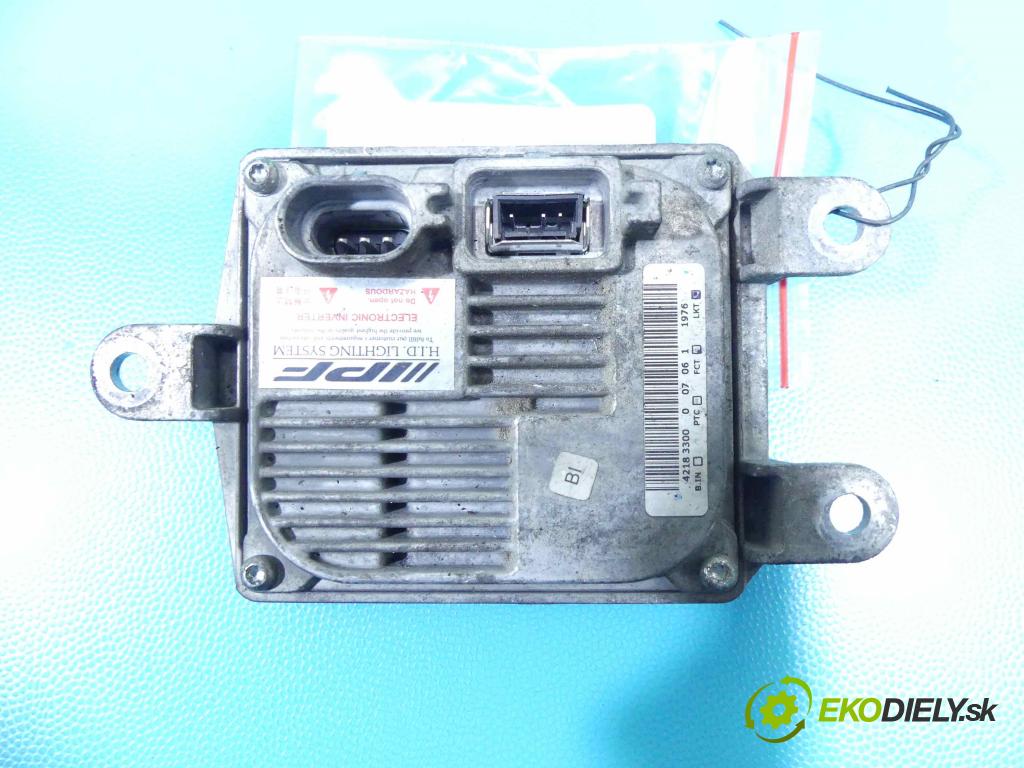 Volvo S80 I 1998-2006 2.5 tdi 140 HP automatic 103 kW 2460 cm3 4- střídač: xenon 35XTD-D1 (Riadiace jednotky xenónu)