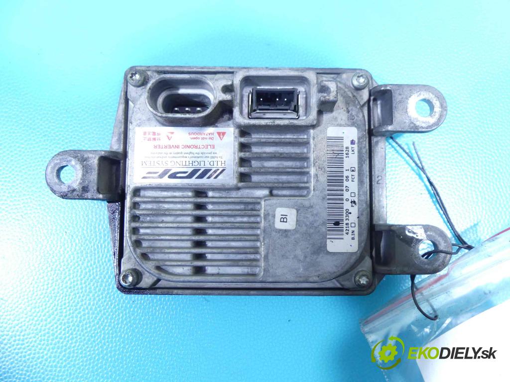 Volvo S80 I 1998-2006 2.5 tdi 140 HP automatic 103 kW 2460 cm3 4- střídač: xenon 35XT5-D1 (Riadiace jednotky xenónu)