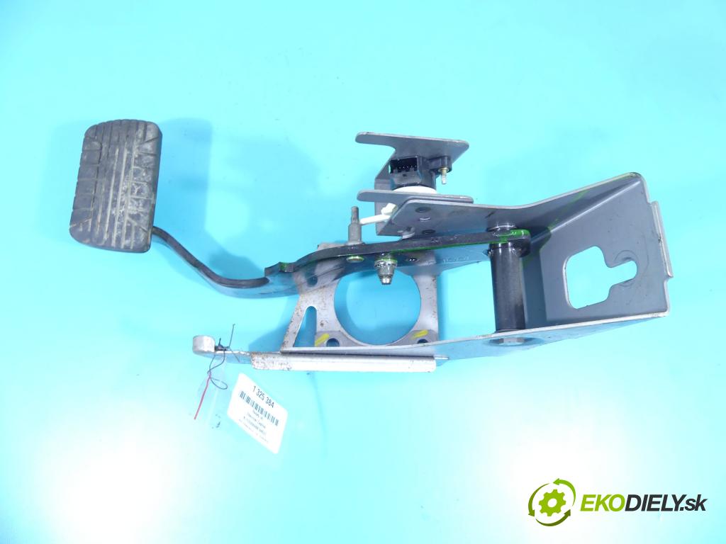 Chevrolet Captiva 2.2 VCDI 184hp automatic 135 kW 2231 cm3 5- pedále 4451U000796 (Pedále)