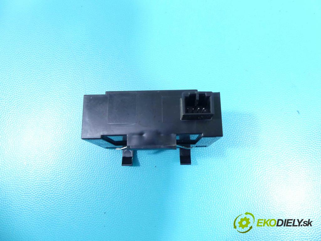 Chevrolet Captiva 2.2d 184hp automatic 135 kW 2231 cm3 5- modul riadiaca jednotka 20803737 (Ostatné)