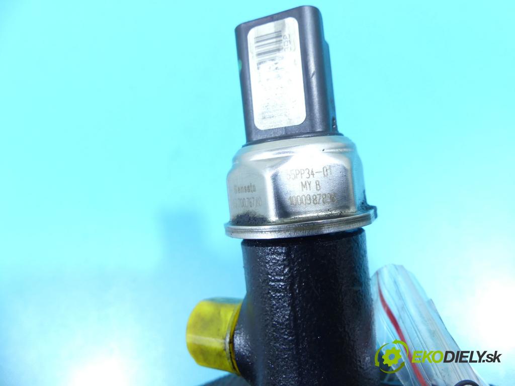 Citroen DS3 2010-2016 1.6 hdi 92 HP manual 68 kW 1560 cm3 3- lišta vstrekovacia 9685297580-02 (Vstrekovacie lišty)