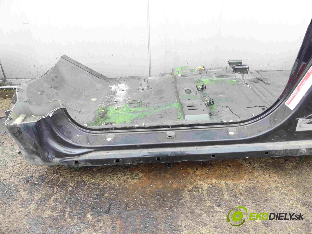 Chevrolet Captiva 2.2 VCDI 184 hp automatic 135 kW 2231 cm3 5- práh levý  (Ostatní)