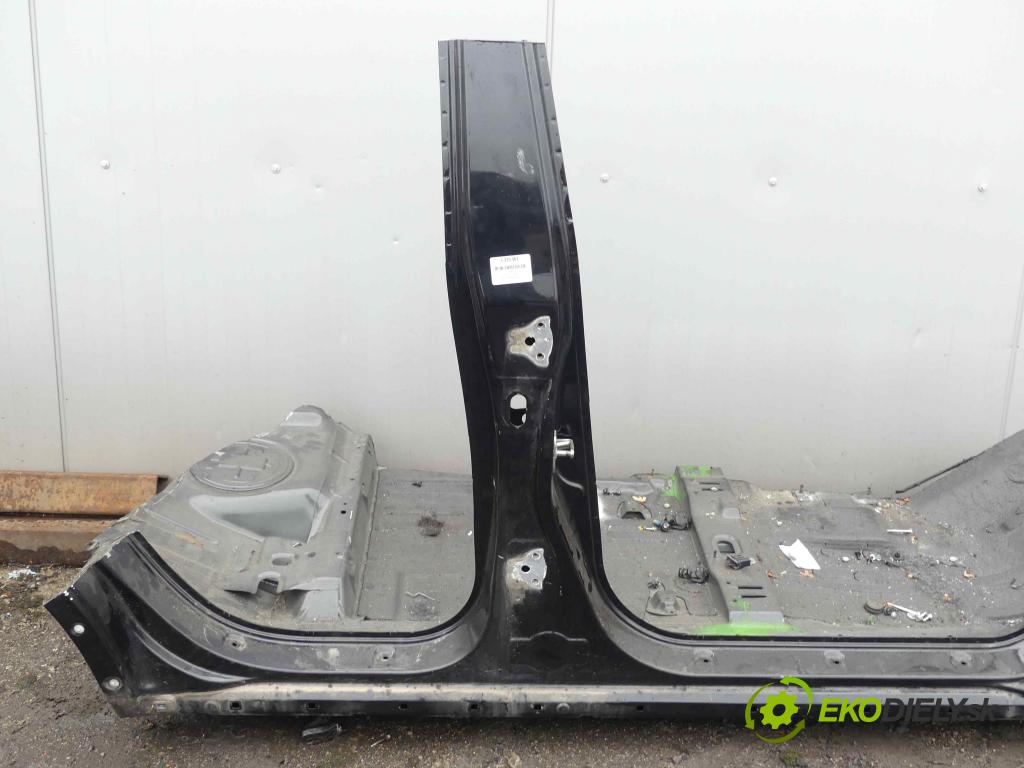 Chevrolet Captiva 2.2 VCDI 184 hp automatic 135 kW 2231 cm3 5- práh pravý  (Ostatní)